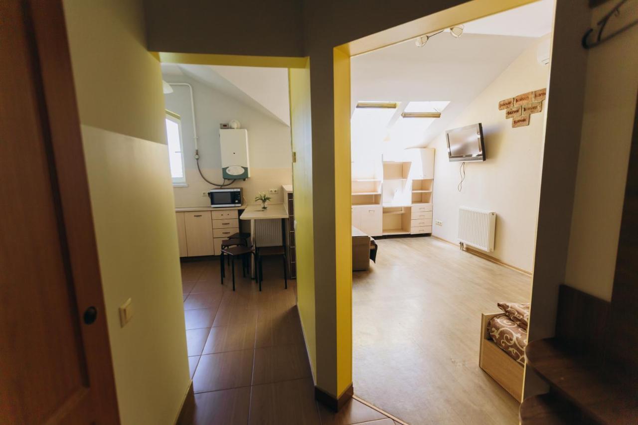 Затишні Apartments Біля Жд Вокзалу Ivano-Frankivsk Extérieur photo